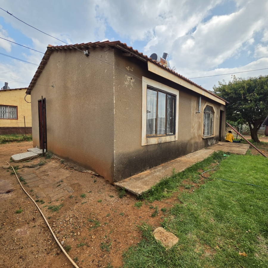 2 Bedroom Property for Sale in Ikageng North West